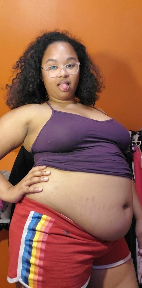 chubbyvalerie star nude picture