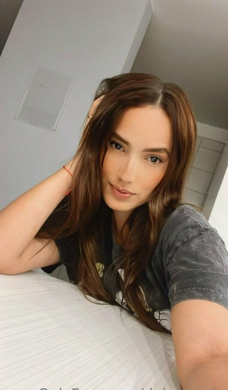 dulceprada naked model gallery