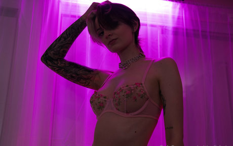 criticallykaisa model nudes pics