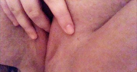 gothykiki model erotic image