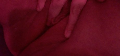 gothykiki pornstar pretty pic