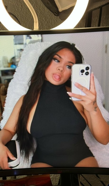 janifest hot actress archive