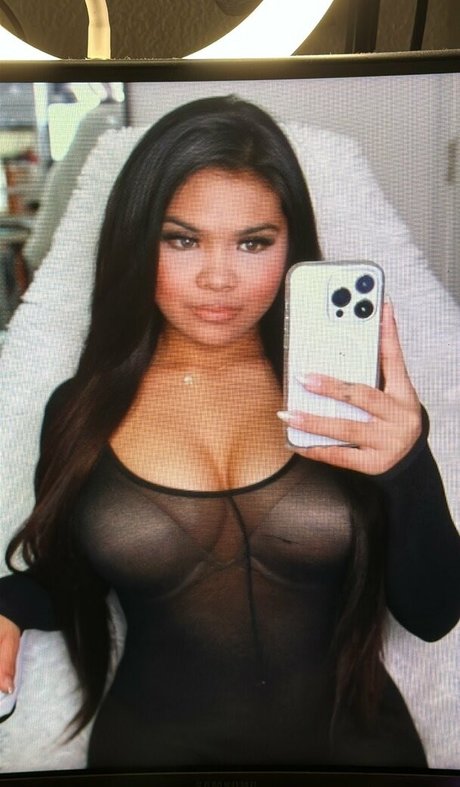 janifest pornstar adult pic