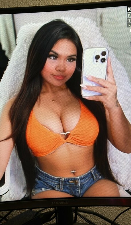 janifest model sex photo