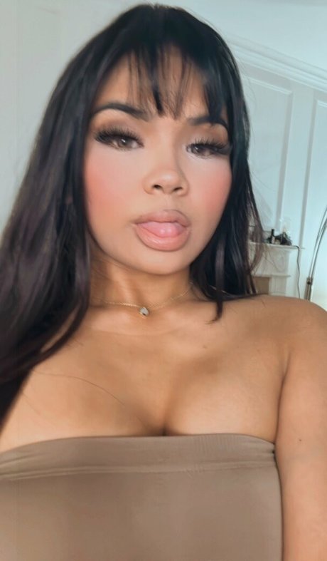 janifest beautiful model galleries