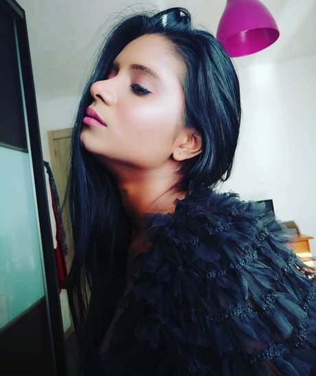 Resha Antony star beautiful image