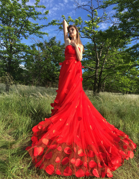 Elle Tan model erotic image