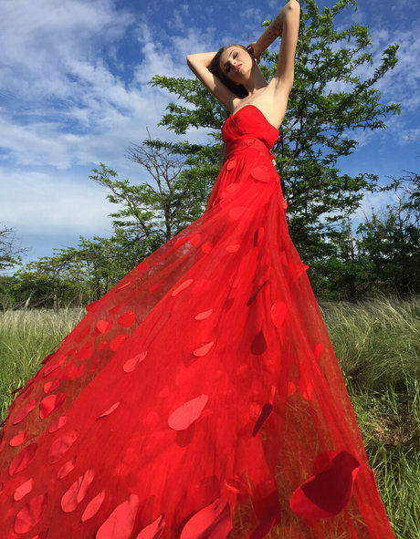 Elle Tan model nice photos