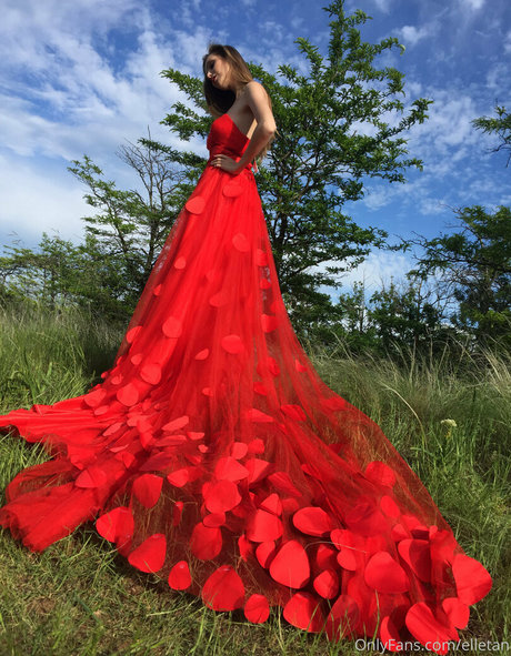 Elle Tan star nudes pics