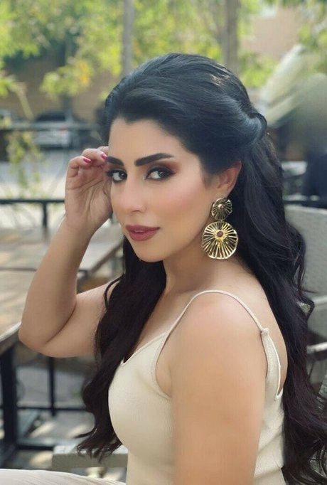 Ayten Amer star art img