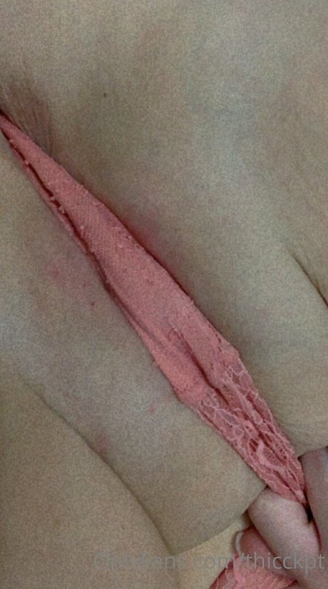 thicckpt erotic model archive