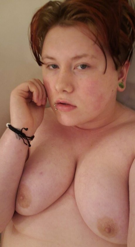 ftmincubus erotic model picture