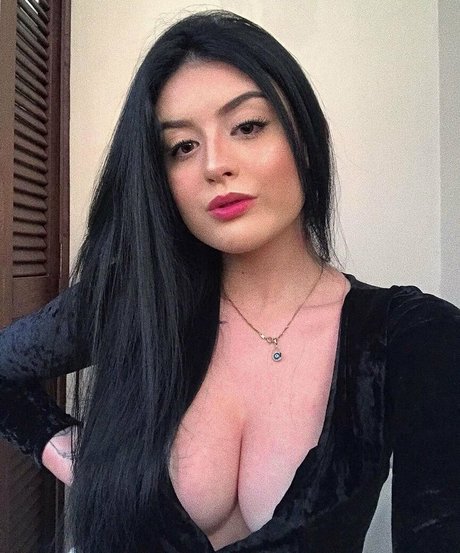 Odara Poletto star beautiful photos