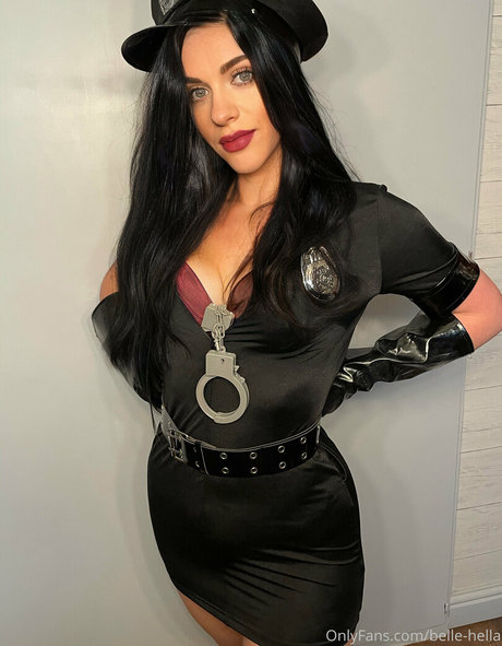 belle hella sex actress img