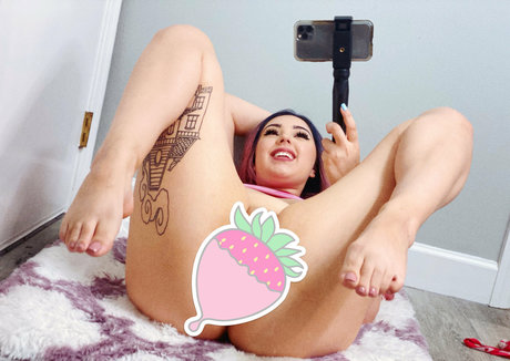 vixenvixie pornographic star archive