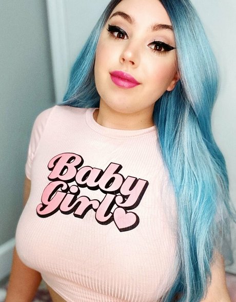 vixenvixie porn model pic