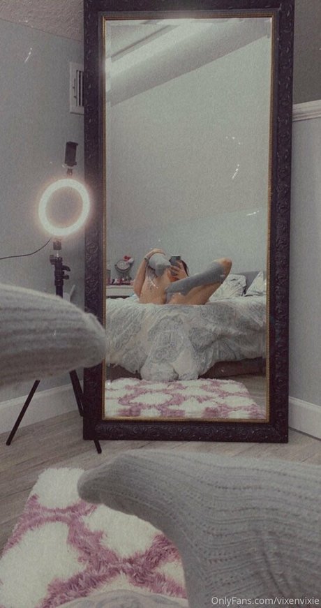 vixenvixie hd pornstar photo