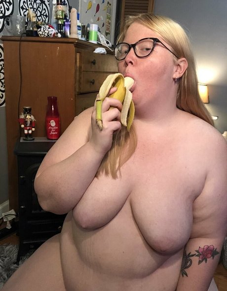 curvy teen onlyfans sexy nude pictures