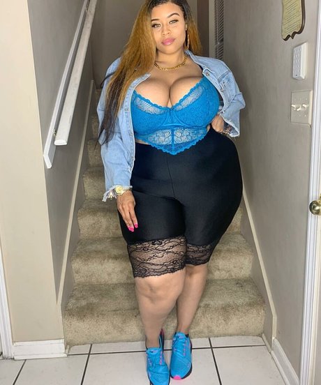 Jasmine Gunn model free gallery