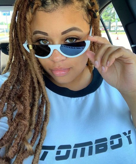 redhead onlyfans exclusive pics