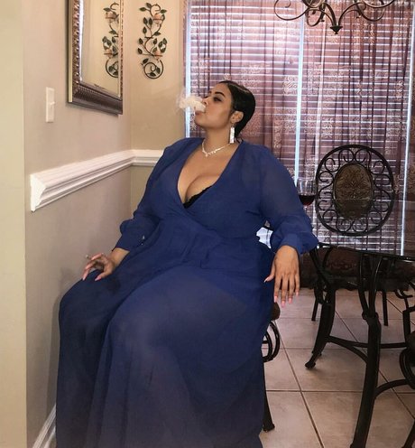 Jasmine Gunn model beautiful galleries