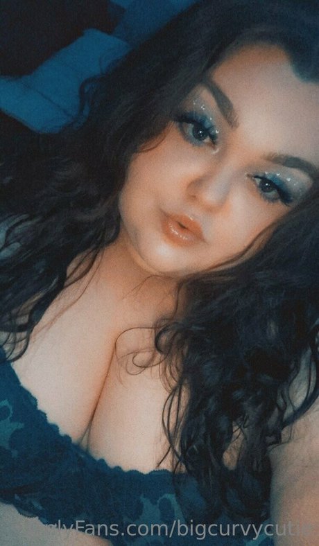 bigcurvycutie nude pornstar img