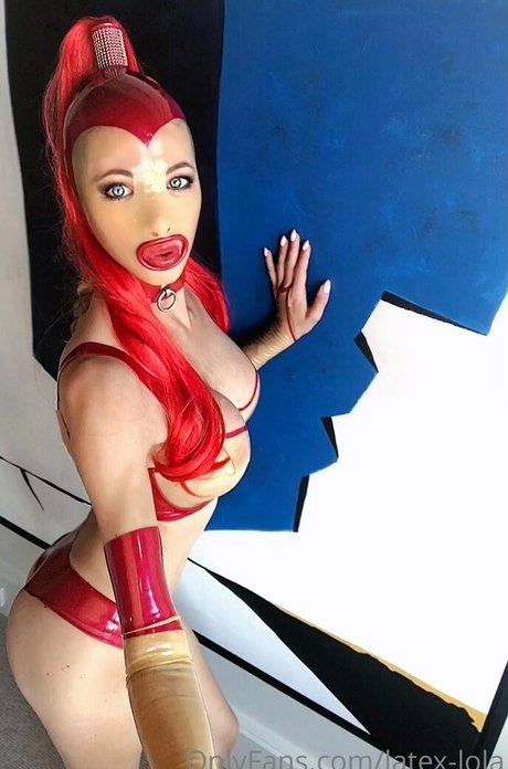 latex lola model porn pictures