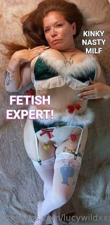 lucywildxxx naked pornstar picture