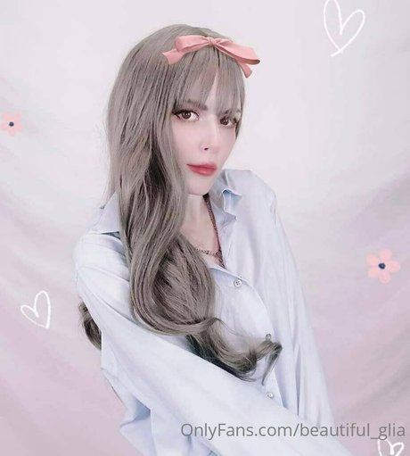 beautiful glia naked star img