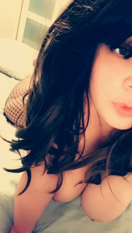 missgguk model exclusive image