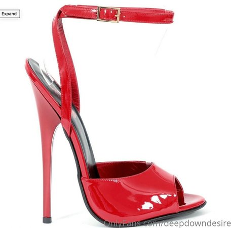 deepdowndesire pornstar adult photos