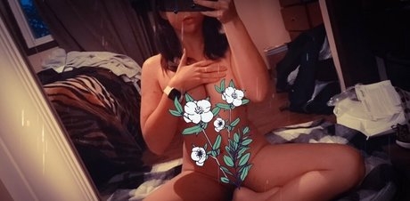 mrsinnocennnt model hd img