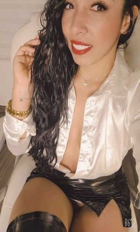 sol smith_ hot actress pic