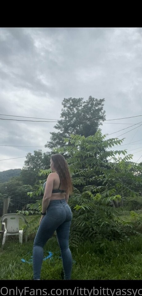 ittybittyassycassy hd star images