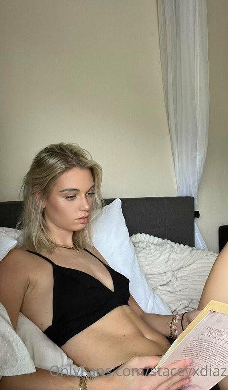 stacyxdiaz nudes model picture