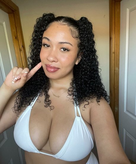 Danielle Ramona pornstar pictures