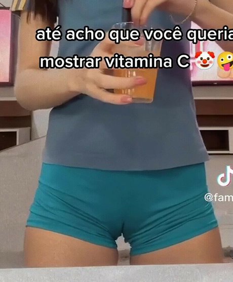 Daniele Lopes art model gallery