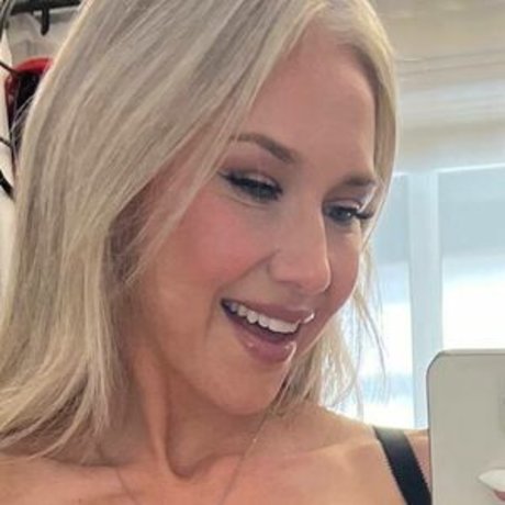 Karen Orlena art actress photos