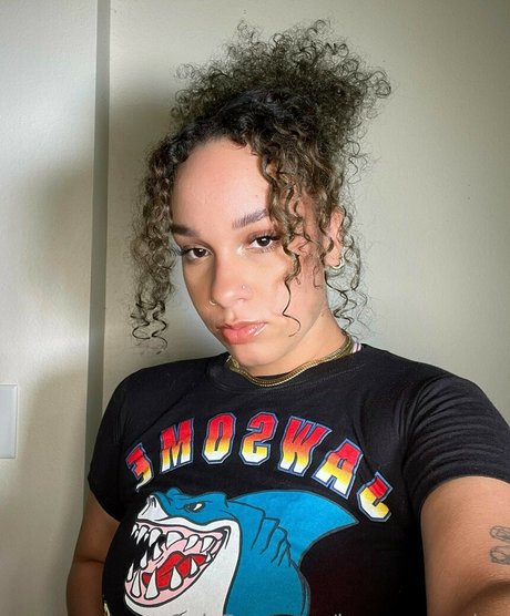 lifewithjazmyne model perfect pictures