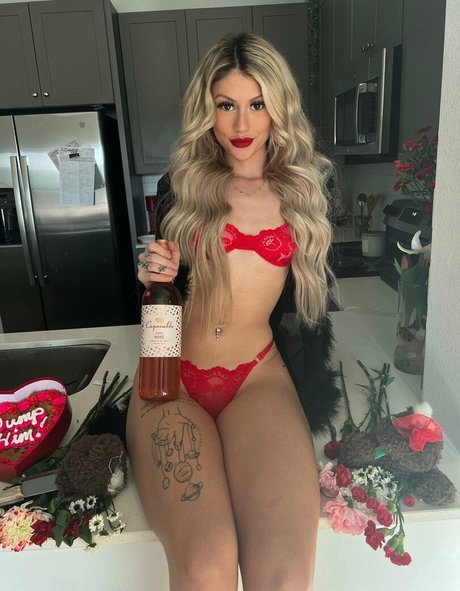 Lexiii0126 model high quality image