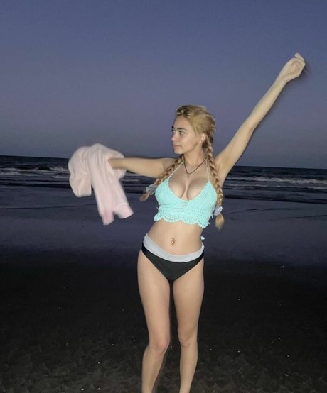 Sandra Sanchez art actress photo