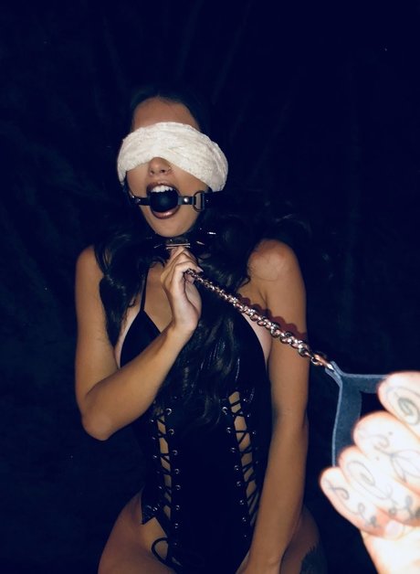 Xavia Brook star adult pic