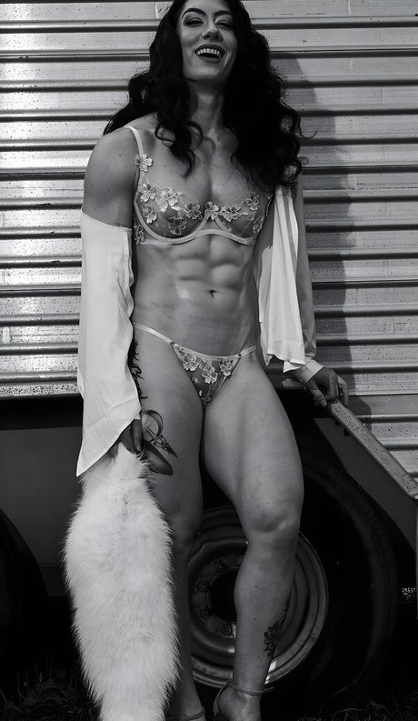 Natasha Aughey model high quality photos