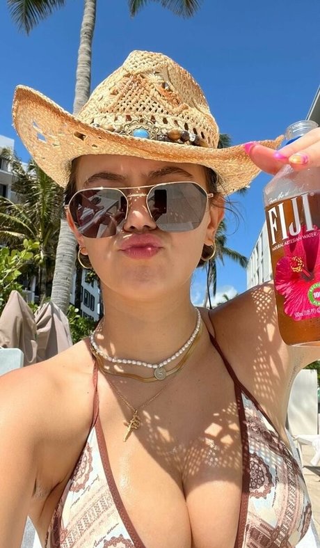 Spencer Barbosa model sexy image