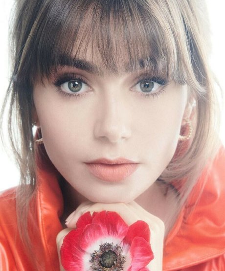 Lily Collins perfect star image