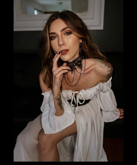 marzz nudes model pic