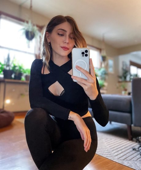 marzz erotic star images