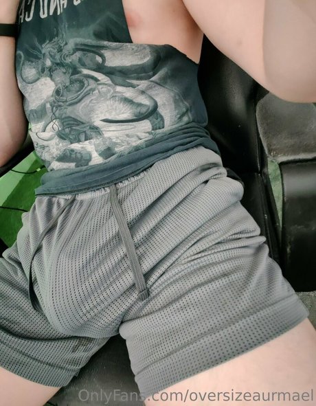 oversizeaurmael hot pornstar pics