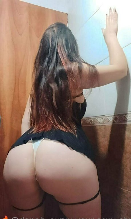 danah curvy pretty model photos