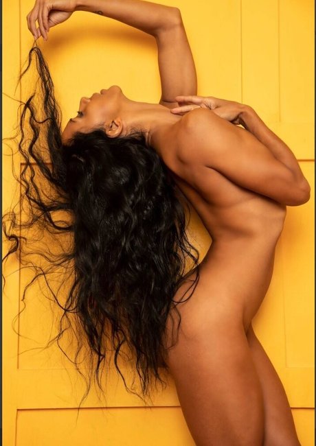 Laetitia Bouffard Roupe xxx model archive